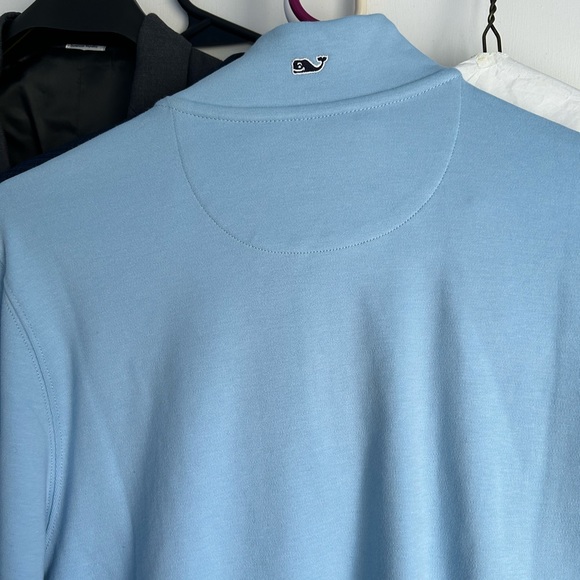 Vineyard Vines Pull Over - Picture 2 of 4